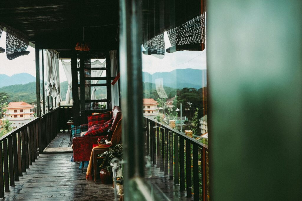 pexels-d-ng-nhan-324384-1701400